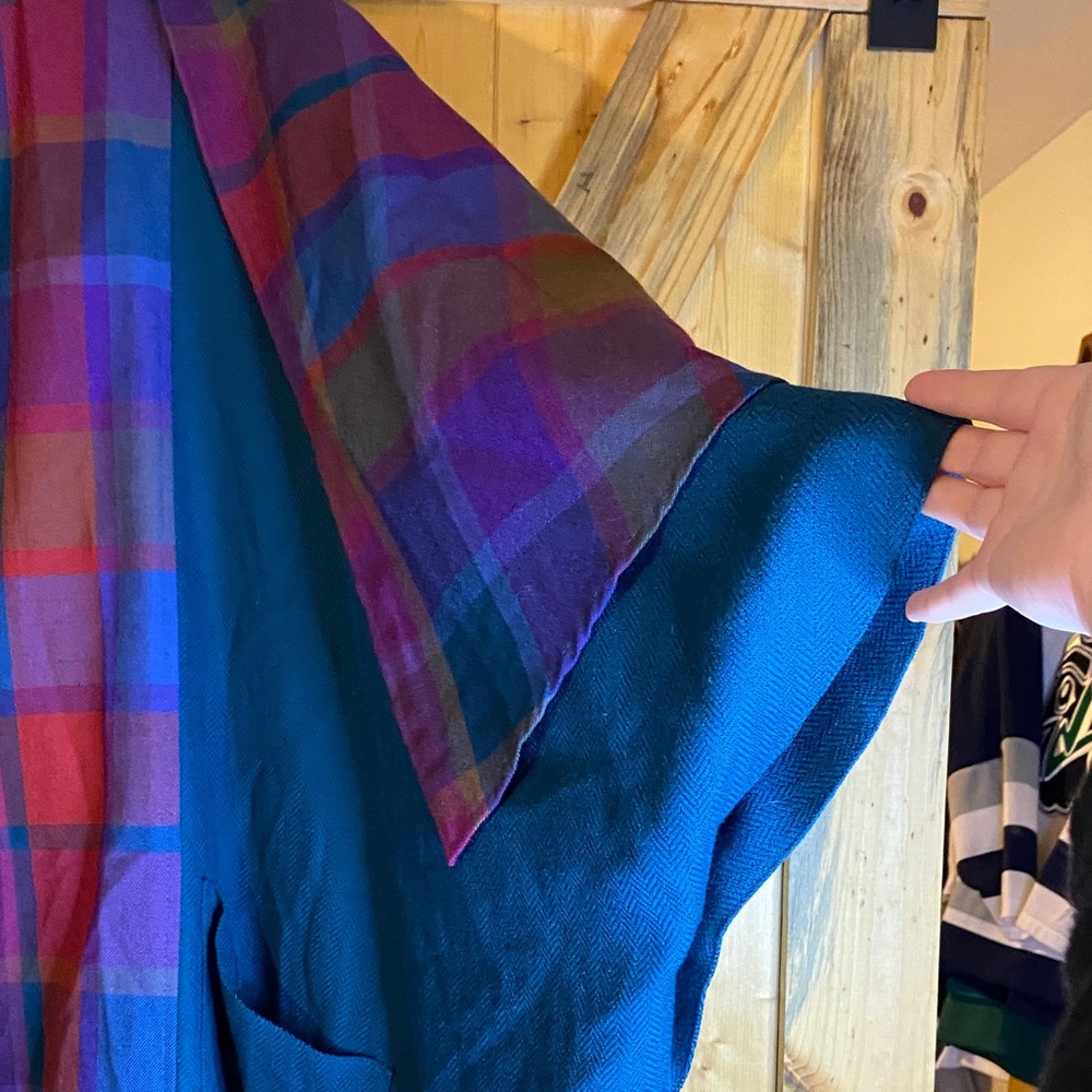 Elegant Multicolor Plaid Cape - Picture 4 of 6